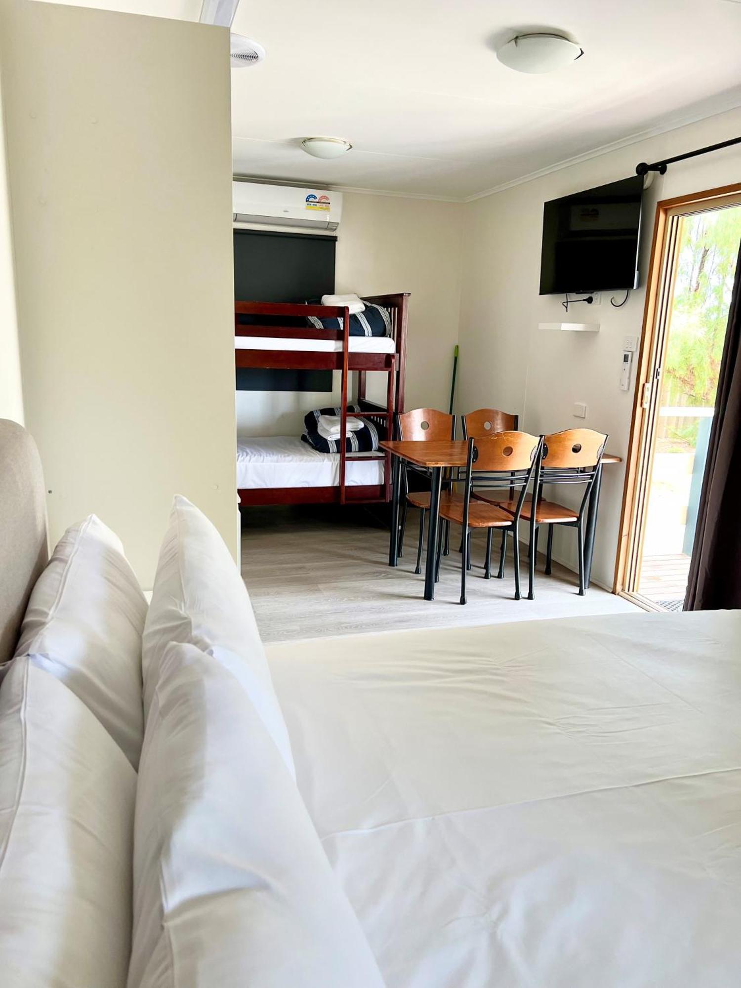 Sunset Beach Holiday Park Geraldton Ngoại thất bức ảnh